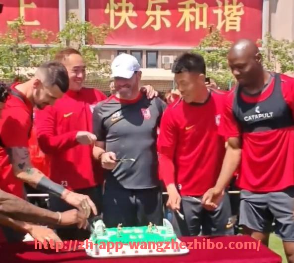 王者体育-世俱杯球员技术训练内容与专业指导方案介绍